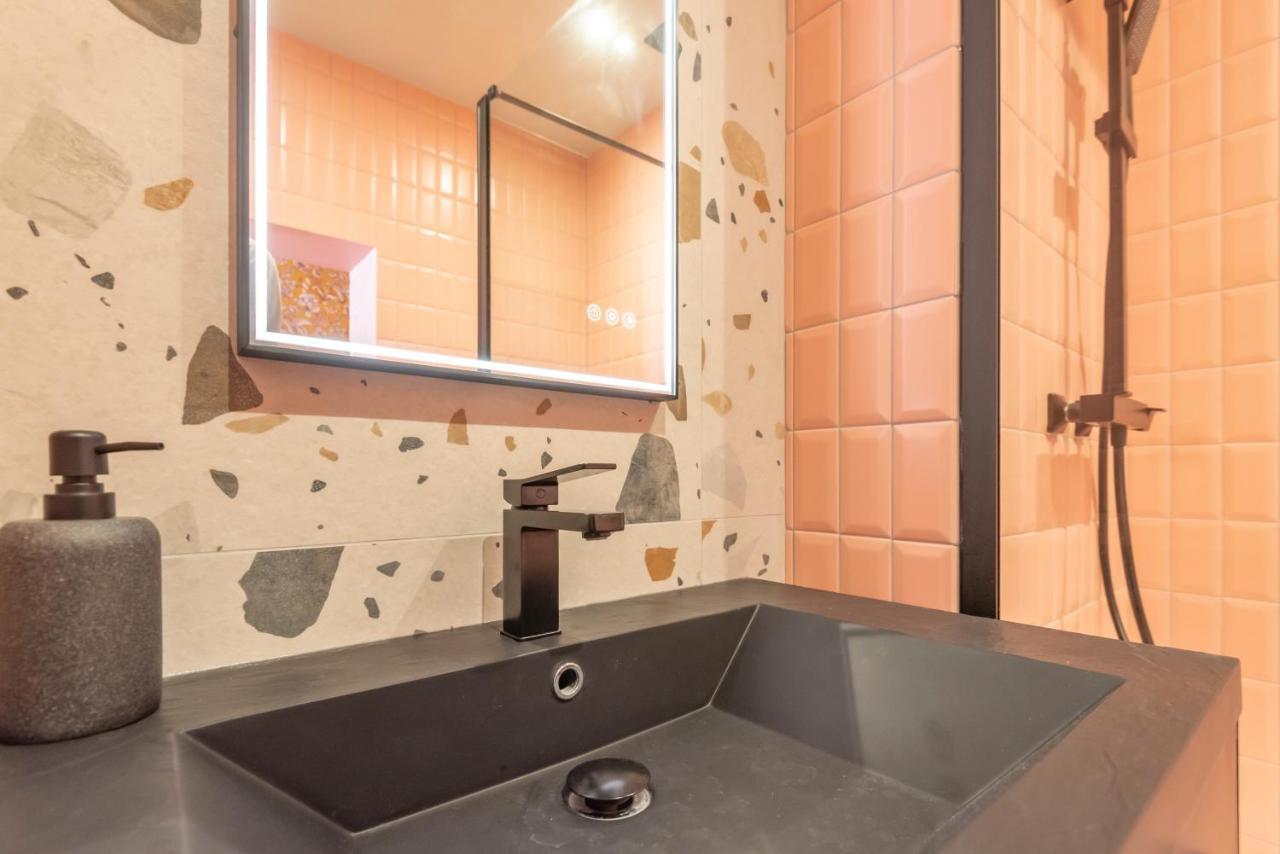 Le Vintage . Centre-Ville Macon . Atypique . Proche Gare . Wifi . Climatisation . Confortable . Luaran gambar